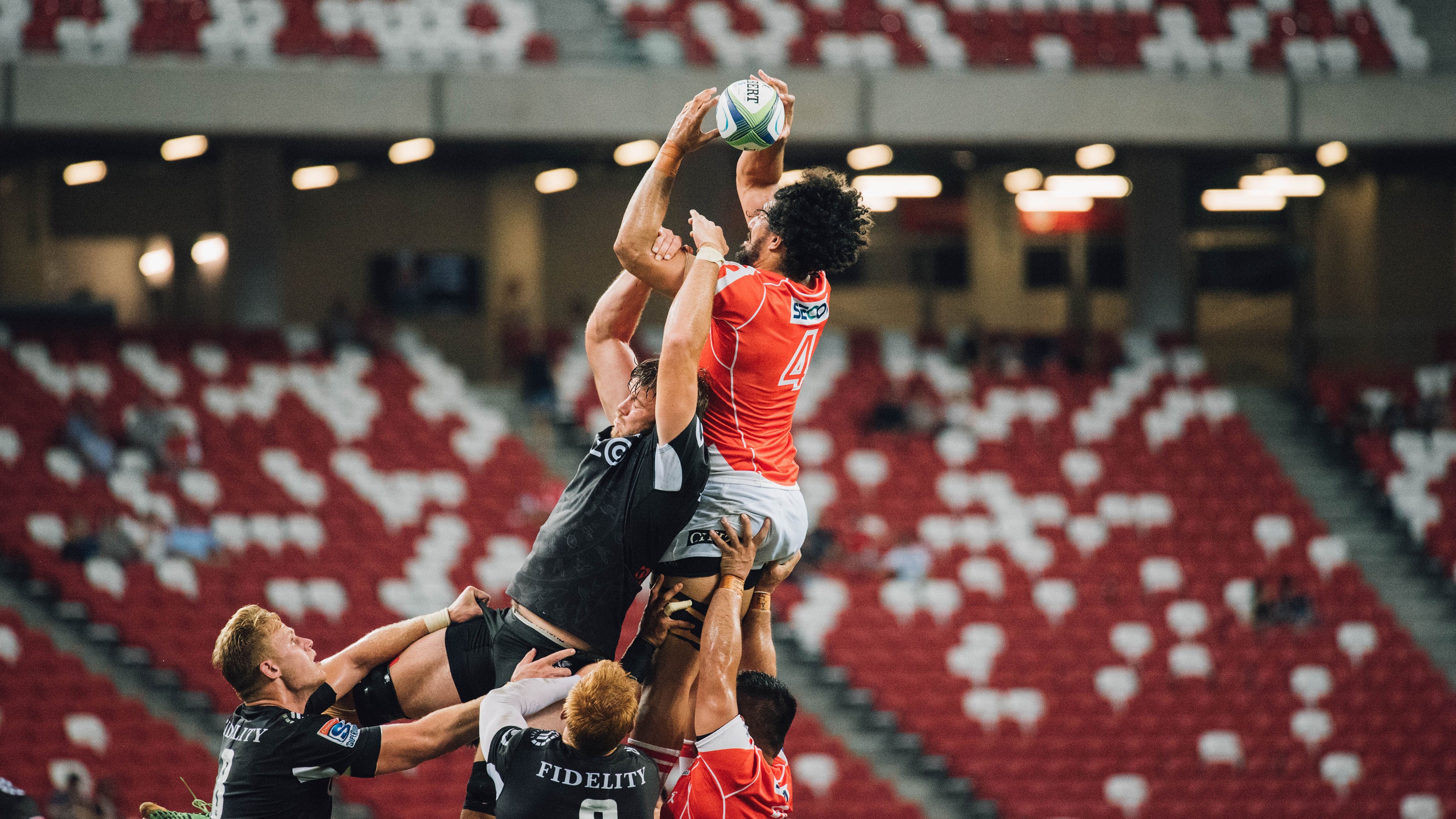 太残暴！NBA骑士队狂胜CBA上海队50分，这场跨次元对决暴露了啥？